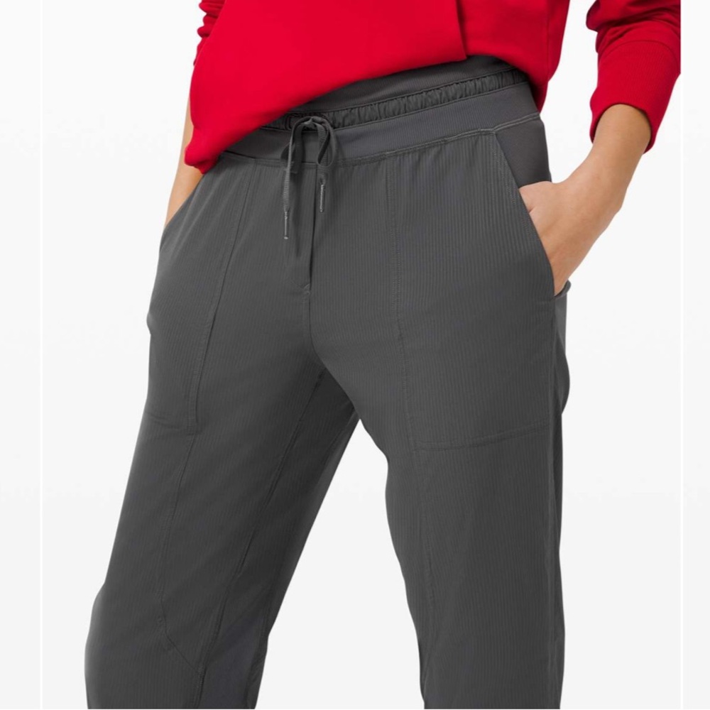 Lululemon Dance Studio Pant 10 Crop 28 - Picture 3 of 5